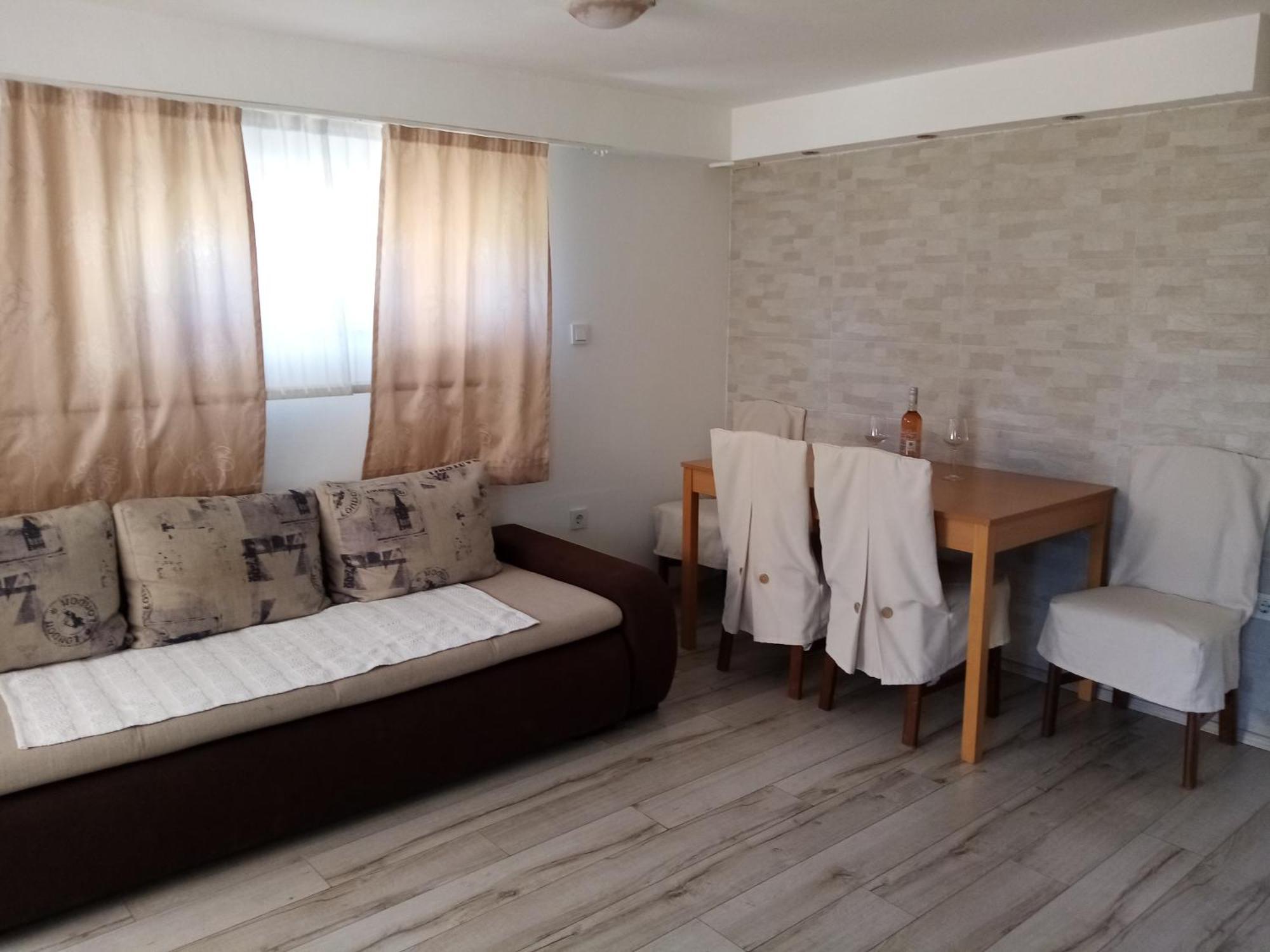 House Josipa Ξενοδοχείο Rakovica Εξωτερικό φωτογραφία